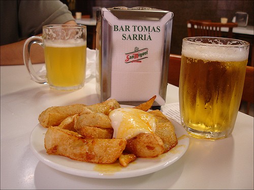 Patatas bravas at Bar Tomás of Sarrià