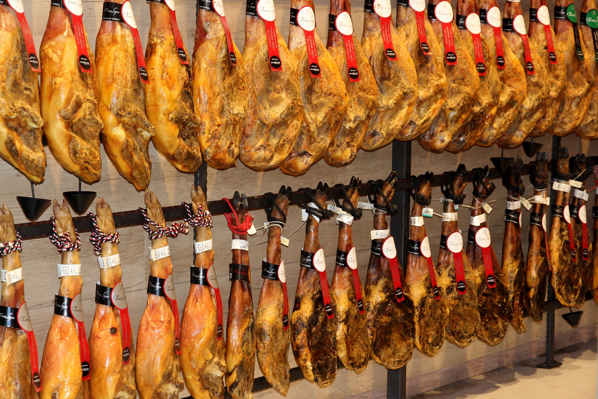 The Iberian ham, very popular in Spain's gastronomy, is pork and it has a salty taste. 